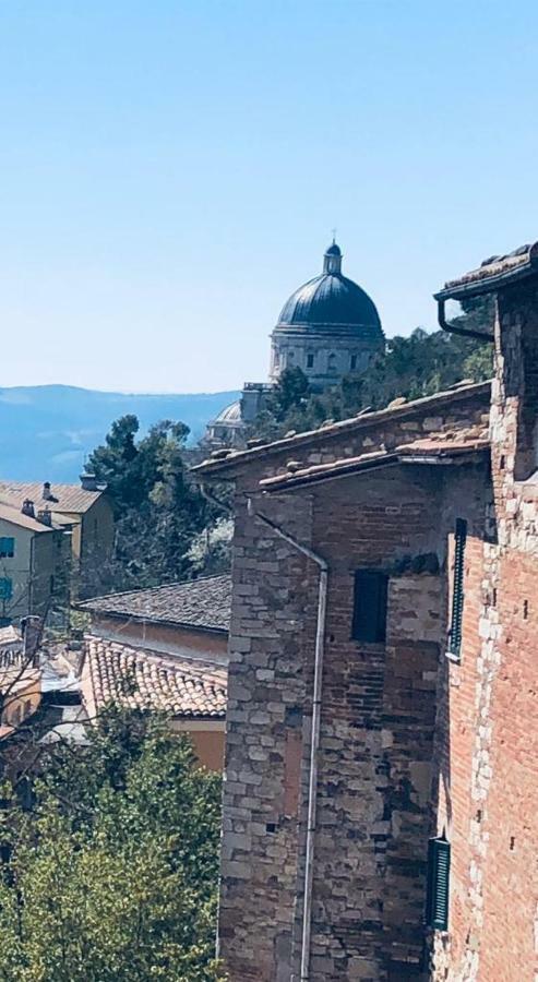La Casa Di Matilde-Centre Of Todi Villa Luaran gambar